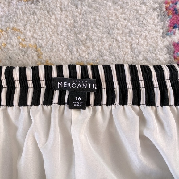 J. Crew Mercantile Black and Ivory (white) Striped Pleated Midi Skirt, Size 16 - Picture 7 of 7